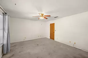 308 Hospital Dr, Buffalo, TX 75831 - Photo 10