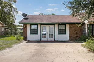 308 Hospital Dr, Buffalo, TX 75831 - Photo 24