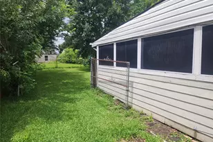 5707 Groveton St, Houston, TX 77033 - Photo 4