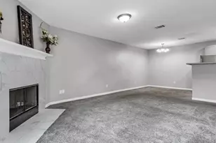 9519 Pagewood Ln, Houston, TX 77063 - Photo 4