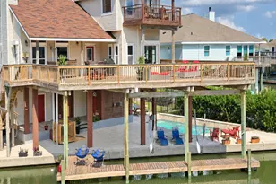 107 Bamaku Bend, Tiki Island, TX 77554 - Photo 1
