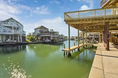 107 Bamaku Bend, Tiki Island, TX 77554 - Photo 34