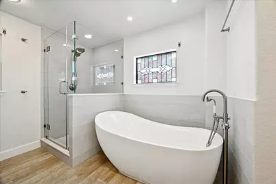 107 Bamaku Bend, Tiki Island, TX 77554 - Photo 24