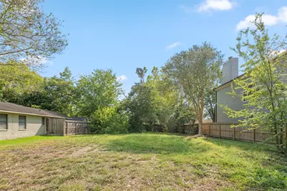 5517 Newcastle Street, Bellaire, TX 77401 - Photo 8