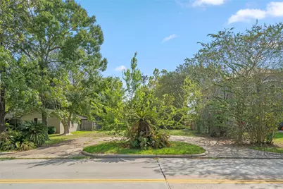 5517 Newcastle Street, Bellaire, TX 77401 - Photo 4