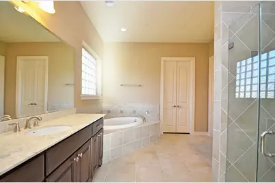 4802 Fairford, Sugar Land, TX 77479 - Photo 18