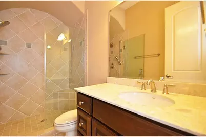 4802 Fairford, Sugar Land, TX 77479 - Photo 6