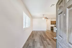 25109 Pacific Wren Dr, Magnolia, TX 77354 - Photo 2