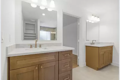 2 Crescent Falls Court, The Woodlands, TX 77381 - Photo 14