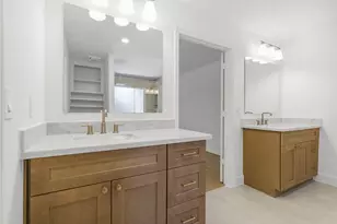 2 Crescent Falls Ct, The Woodlands, TX 77381 - Photo 14