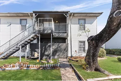 7200 Clarewood Drive #1805, Houston, TX 77036 - Photo 2