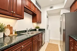 9707 Richmond Ave, Houston, TX 77042 - Photo 14