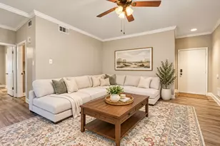 9707 Richmond Ave, Houston, TX 77042 - Photo 12