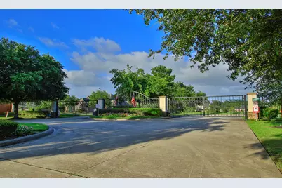10458 Waterstone Estates Court, Tomball, TX 77375 - Photo 44