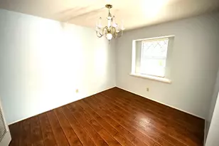 18 Brookflower Rd, The Woodlands, TX 77380 - Photo 10