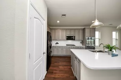 25106 Squire Knoll Street, Katy, TX 77493 - Photo 16