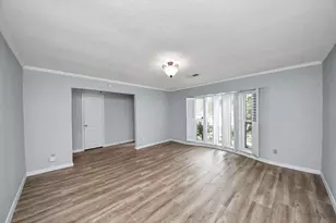 5954 Beaudry Dr, Houston, TX 77035 - Photo 6