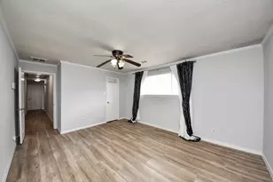 5954 Beaudry Dr, Houston, TX 77035 - Photo 30