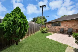 5954 Beaudry Dr, Houston, TX 77035 - Photo 34