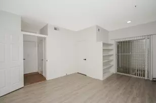 9809 Richmond Ave, Houston, TX 77042 - Photo 12