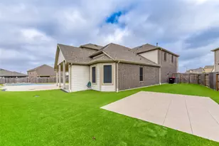 7603 Royal Oasis Ln, Cypress, TX 77433 - Photo 4