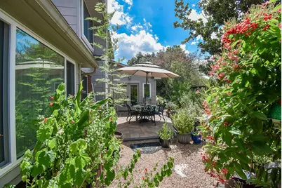 222 High Meadows Drive, Sugar Land, TX 77479 - Photo 4