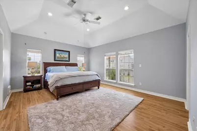 506 Westerly Drive, Tiki Island, TX 77554 - Photo 12