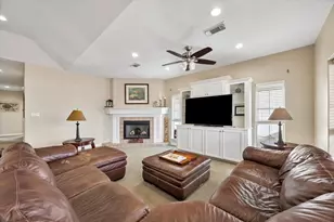 506 Westerly Dr, Tiki Island, TX 77554 - Photo 4