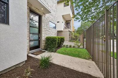 4611 Austin Street #C, Houston, TX 77004 - Photo 2
