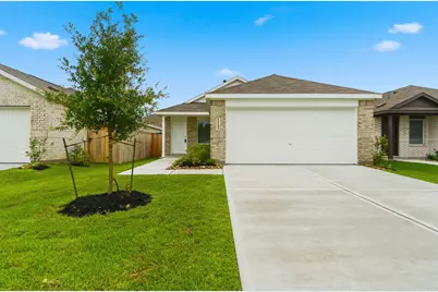 1603 Golden Iris, Crosby, TX 77532 - Photo 2