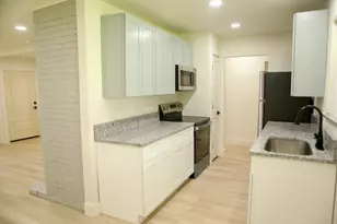5831 Chinaberry Dr, Houston, TX 77092 - Photo 4