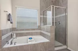 4318 Parkview Terrace Ln, Dickinson, TX 77539 - Photo 18