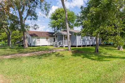 402 W Camp Street, Brazoria, TX 77422 - Photo 4