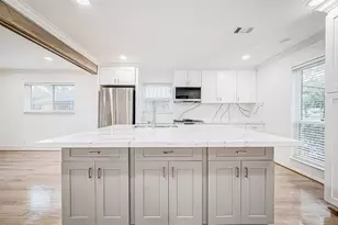 1739 Nocturne Ln, Houston, TX 77043 - Photo 8