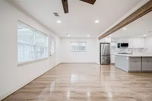 1739 Nocturne Ln, Houston, TX 77043 - Photo 14