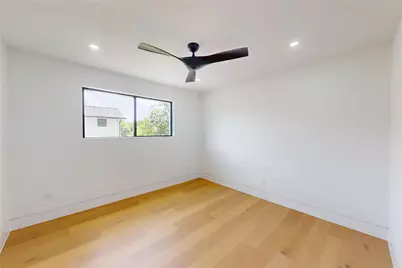 5055 Yarwell Drive, Houston, TX 77096 - Photo 32