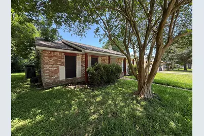 1538 Briarbank Drive, Missouri City, TX 77498 - Photo 2