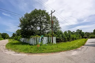 0 Oak Wood Dr Corner, Willis, TX 77378 - Photo 2