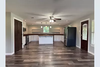 137 County Road 2090, Liberty, TX 77575 - Photo 6