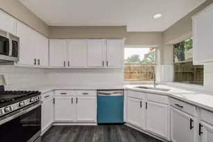 5803 Forest Timbers Dr, Humble, TX 77346 - Photo 10