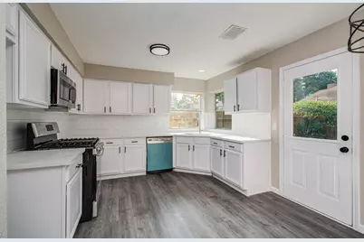 5803 Forest Timbers Dr, Humble, TX 77346 - Photo 14