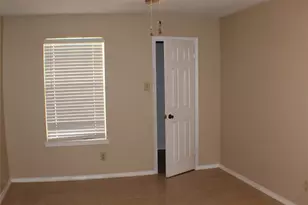 9700 Leawood Blvd, Houston, TX 77099 - Photo 10