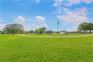 9058 Sam Houston Rd, Brenham, TX 77833 - Photo 24