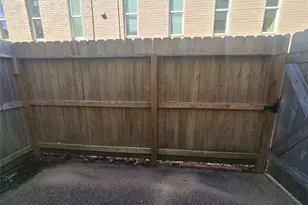 215 Postoffice, Galveston, TX 77550 - Photo 6