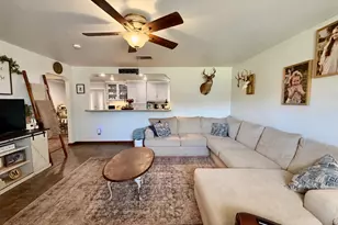 809 E Hamilton St, West Columbia, TX 77486 - Photo 14