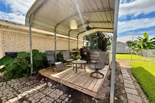 809 E Hamilton St, West Columbia, TX 77486 - Photo 28