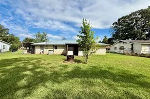 809 E Hamilton St, West Columbia, TX 77486 - Photo 32