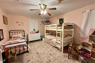 809 E Hamilton St, West Columbia, TX 77486 - Photo 20