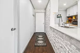 307 Yacht Club Ln, El Lago, TX 77586 - Photo 2