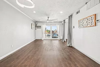 307 Yacht Club Lane #307, El Lago, TX 77586 - Photo 4